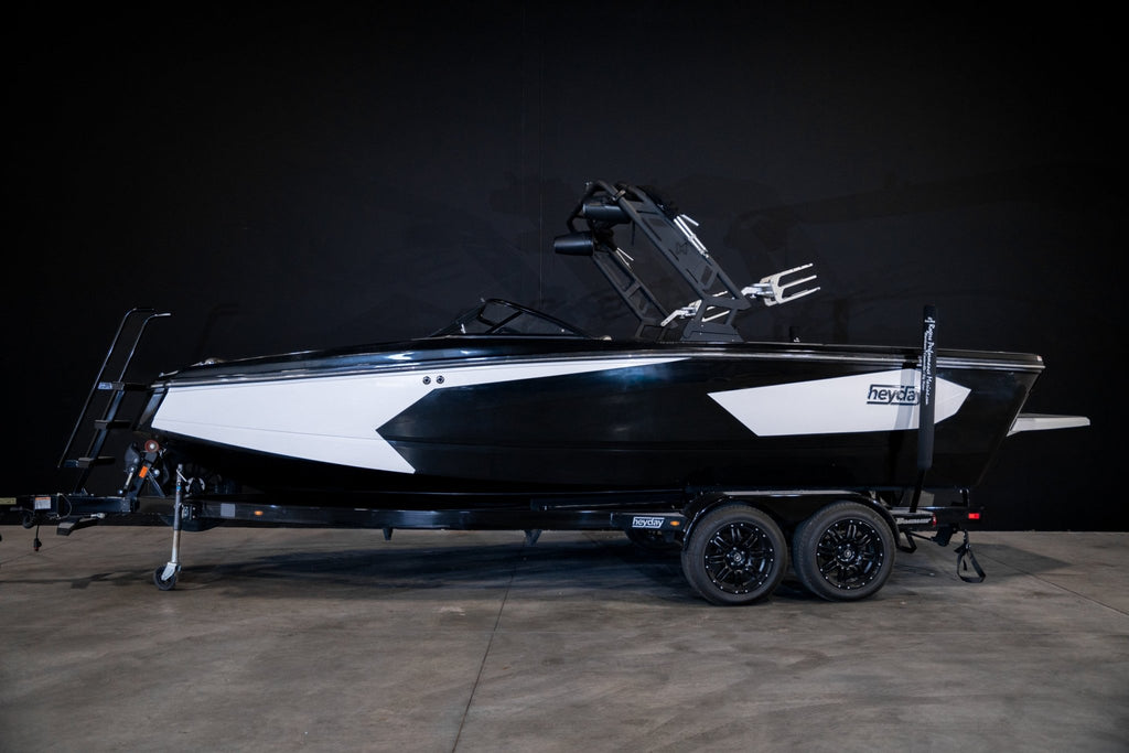 2022 Hey Day WT-Surf - Black/White - BoardCo Boats