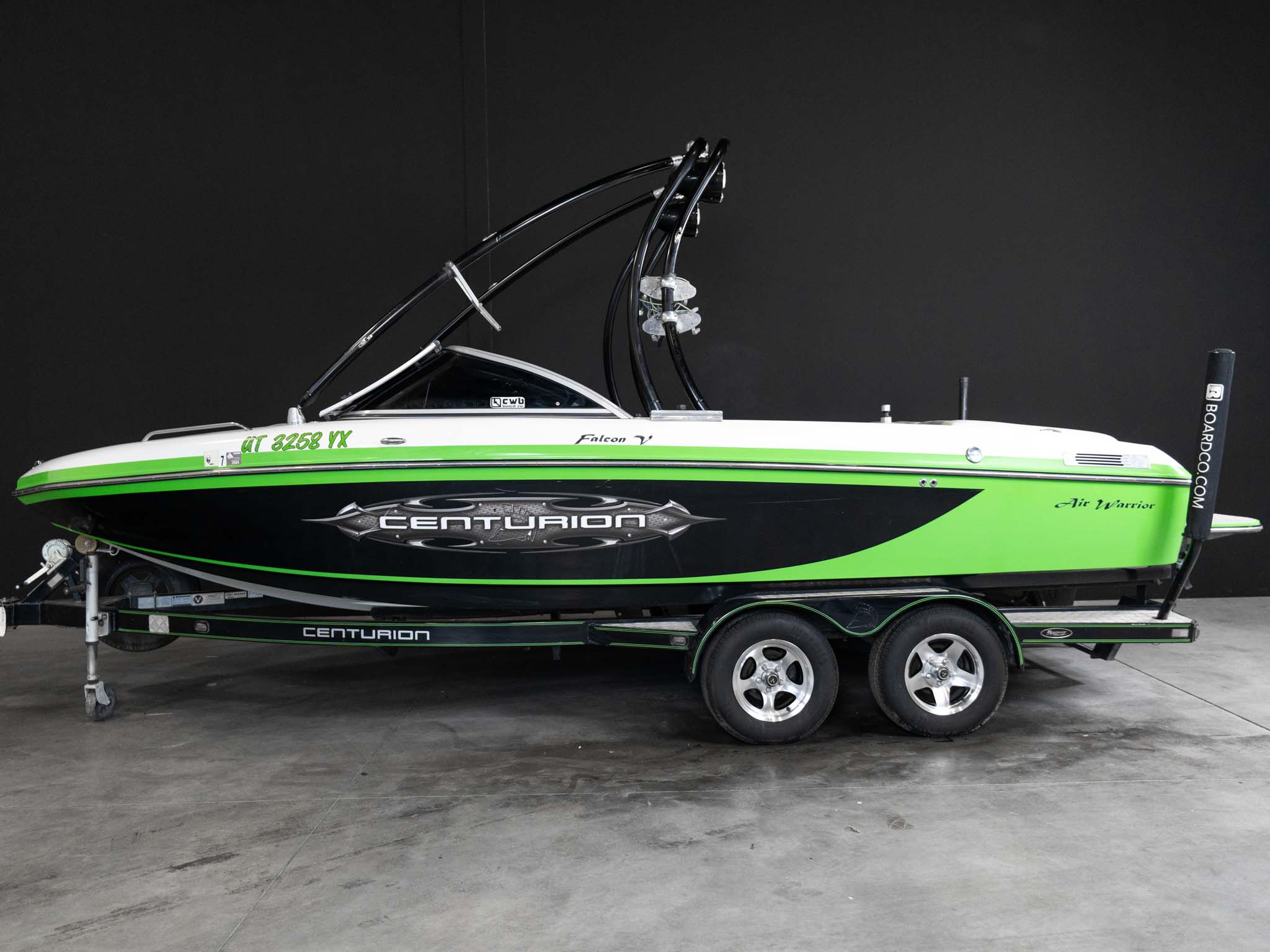 2009 Centurion Air Warrior Falcon V - Green / Black - BoardCo Boats