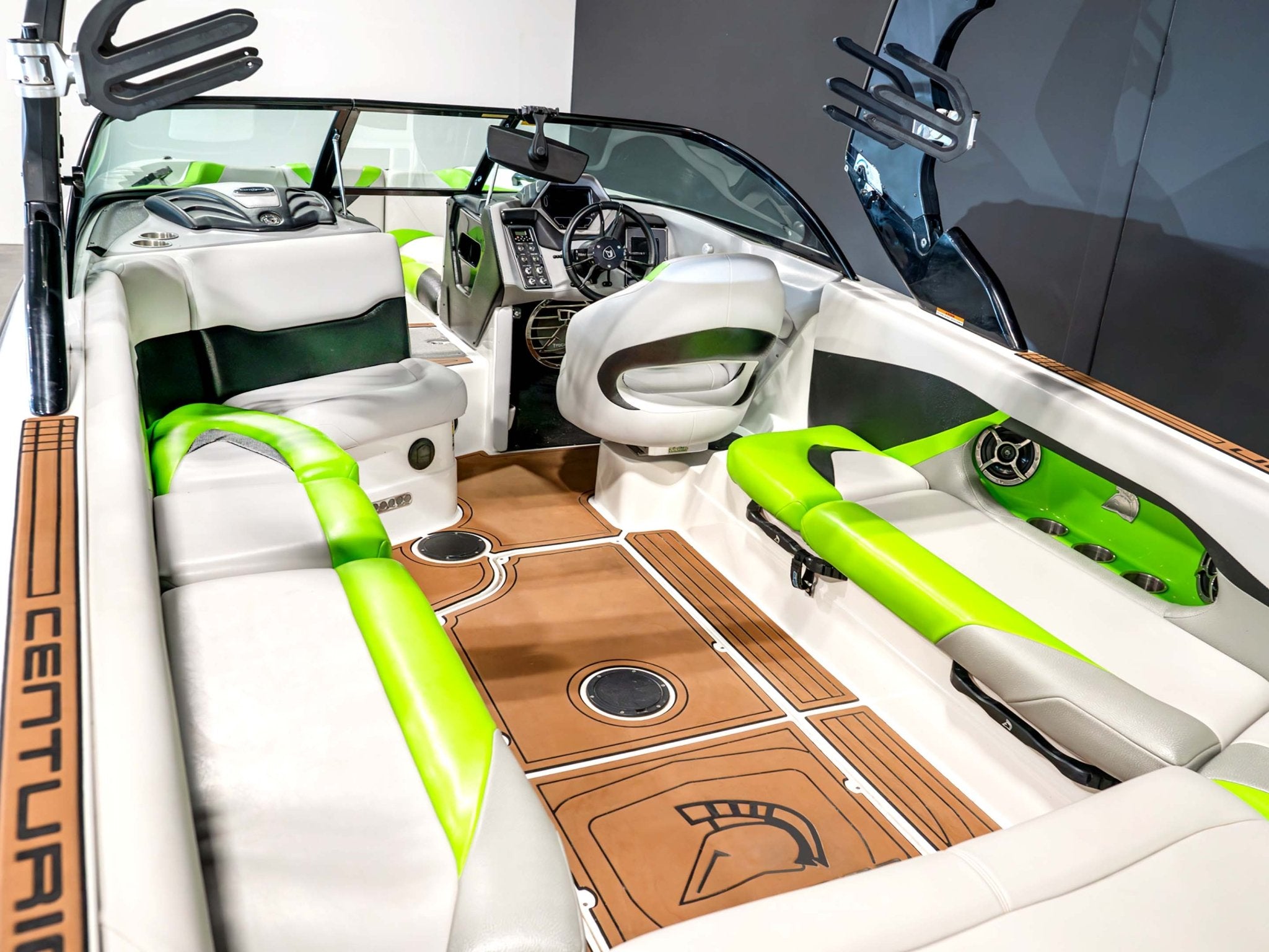 2015 Centurion FS44 - Margarita Green / Gunmetal Flake / Onyx Black - BoardCo Boats