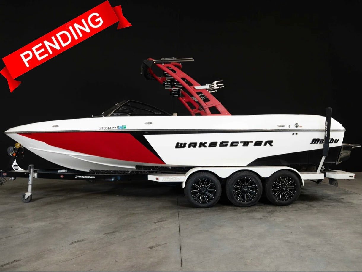 2016 Malibu LSV 25 - White / Red - BoardCo Boats
