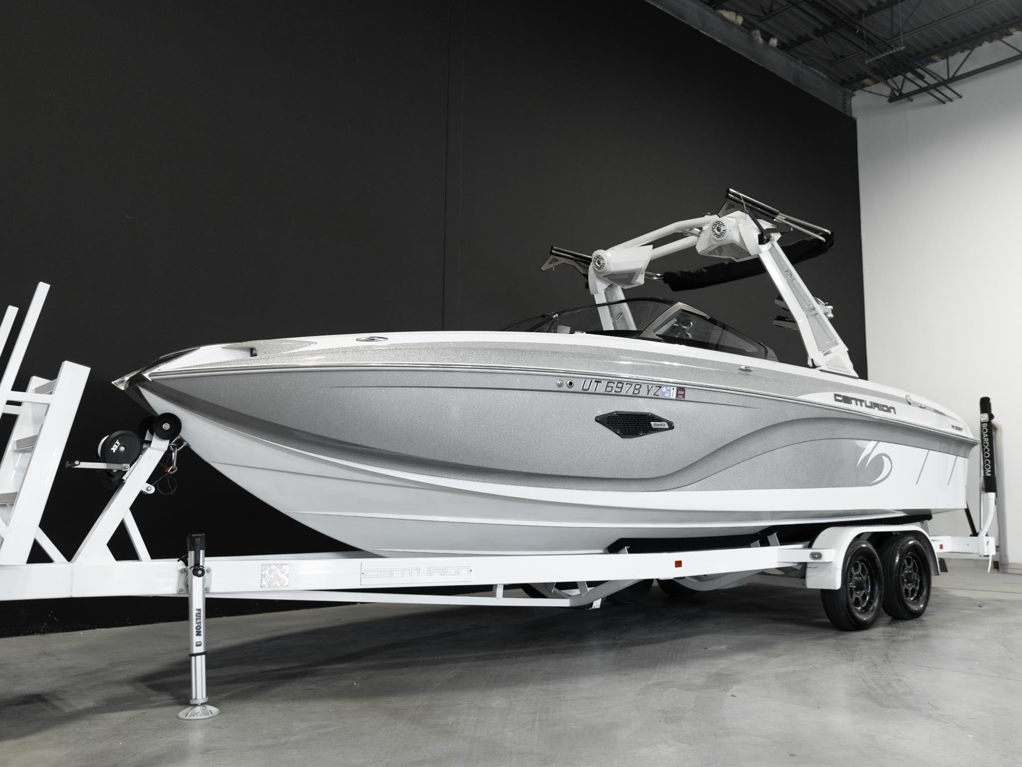 2019 Centurion Ri237 - Silver Flake / White - BoardCo Boats