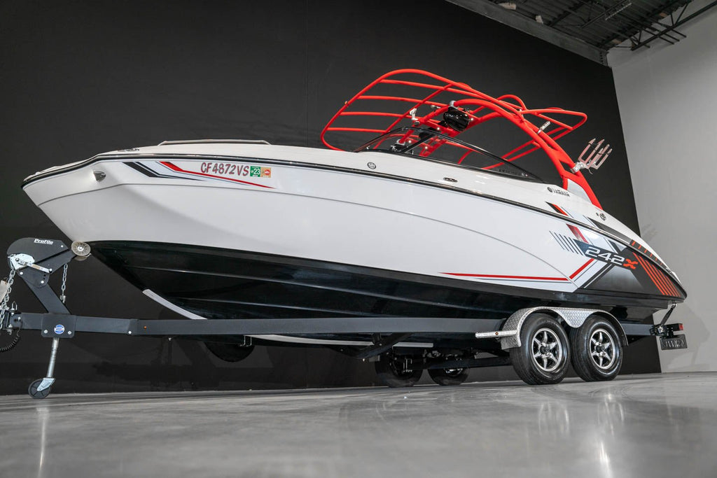 2019 Yamaha 242 X - BoardCo Boats