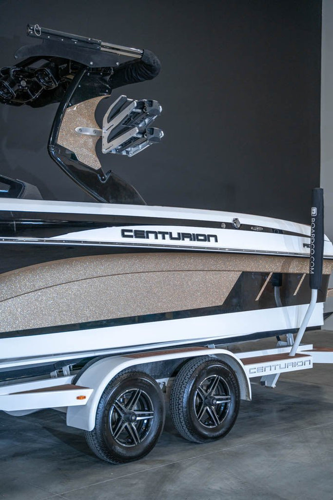 2021 Centurion Ri237 Champagne Flake / Black / White - BoardCo Boats