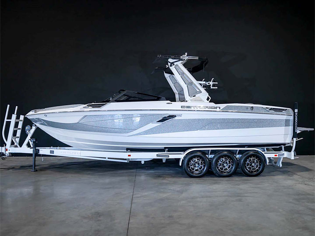 2023 Centurion Ri245 Silver Flake / White - BoardCo Boats