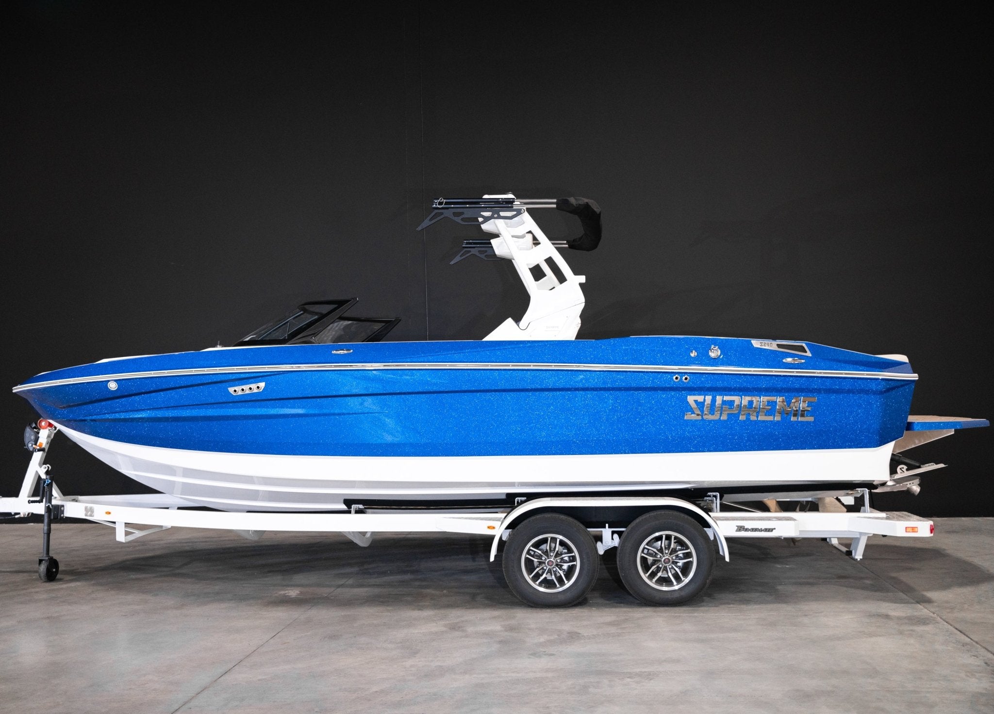 2024 Supreme S240 - Canadian Blue / White - BoardCo Boats