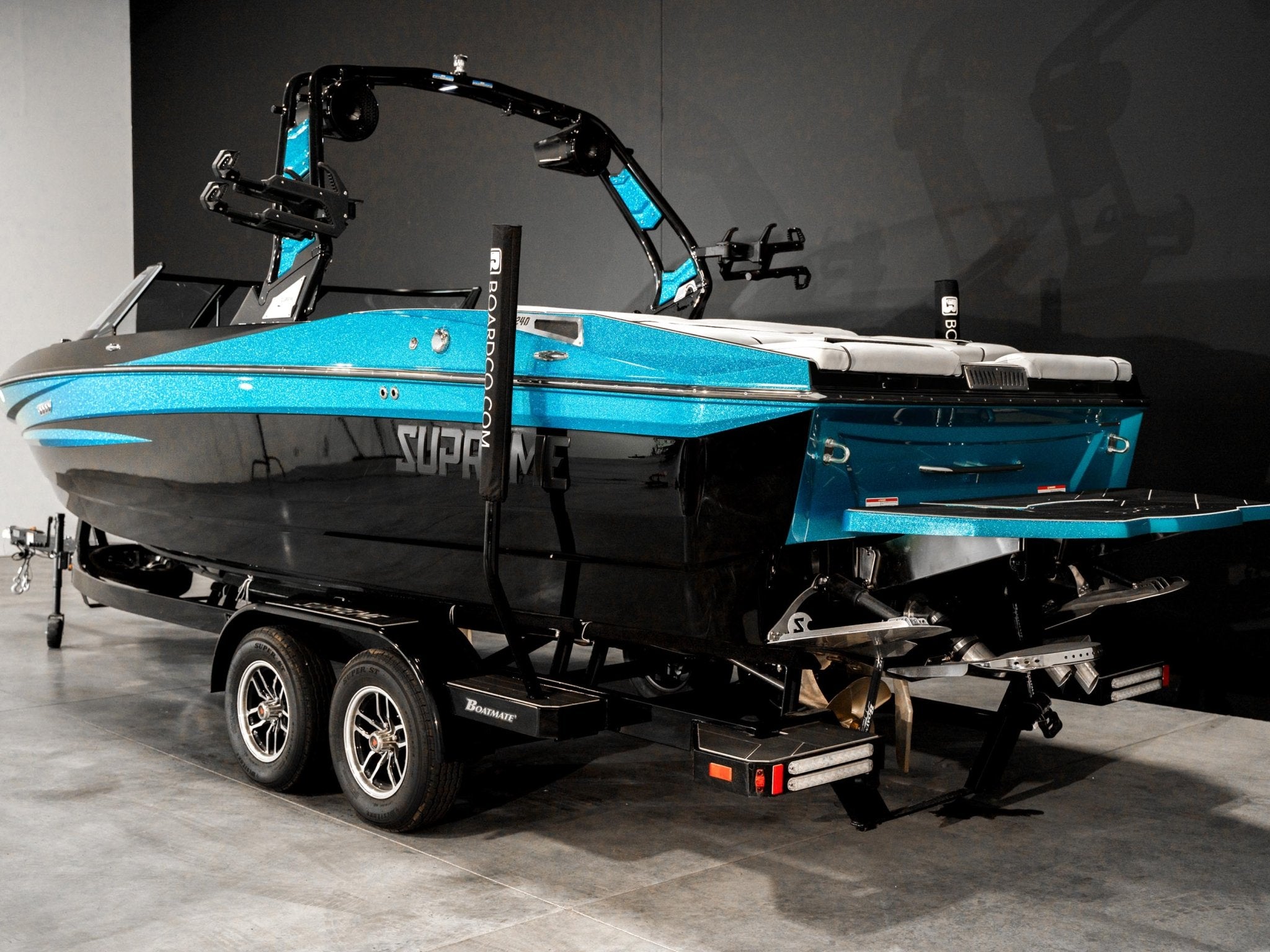 2024 Supreme S240 - Onyx Black / Bahama Blue Flake - BoardCo Boats