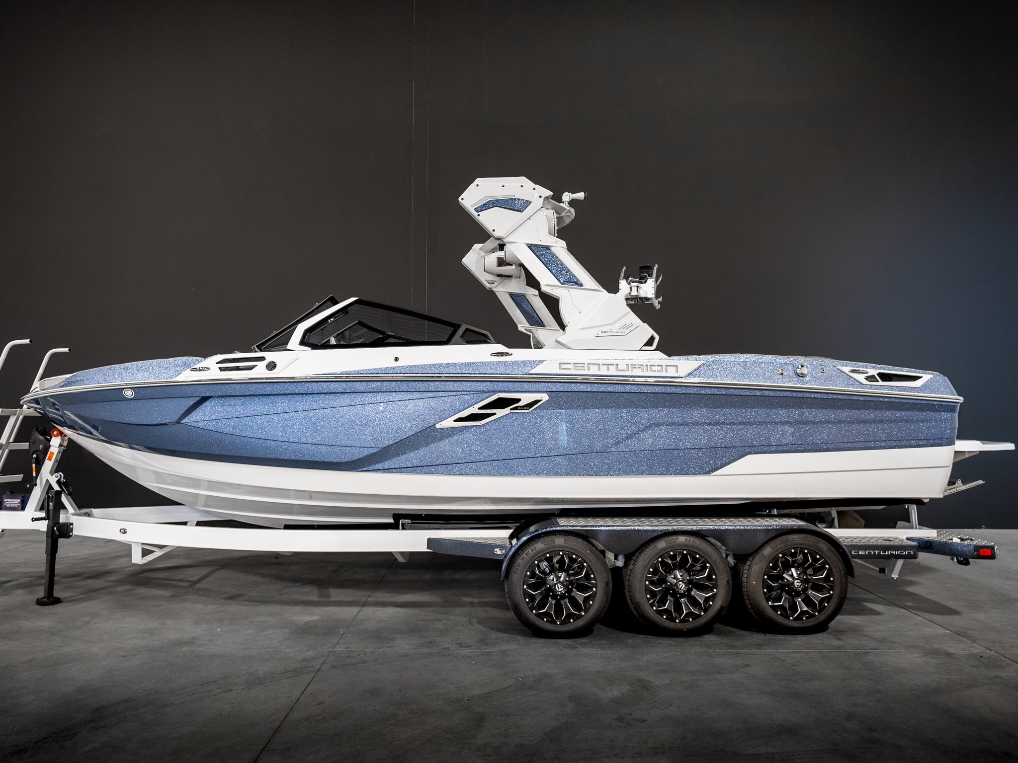 2025 Centurion Ri245 - Blue Steel Flake / White Frost - BoardCo Boats