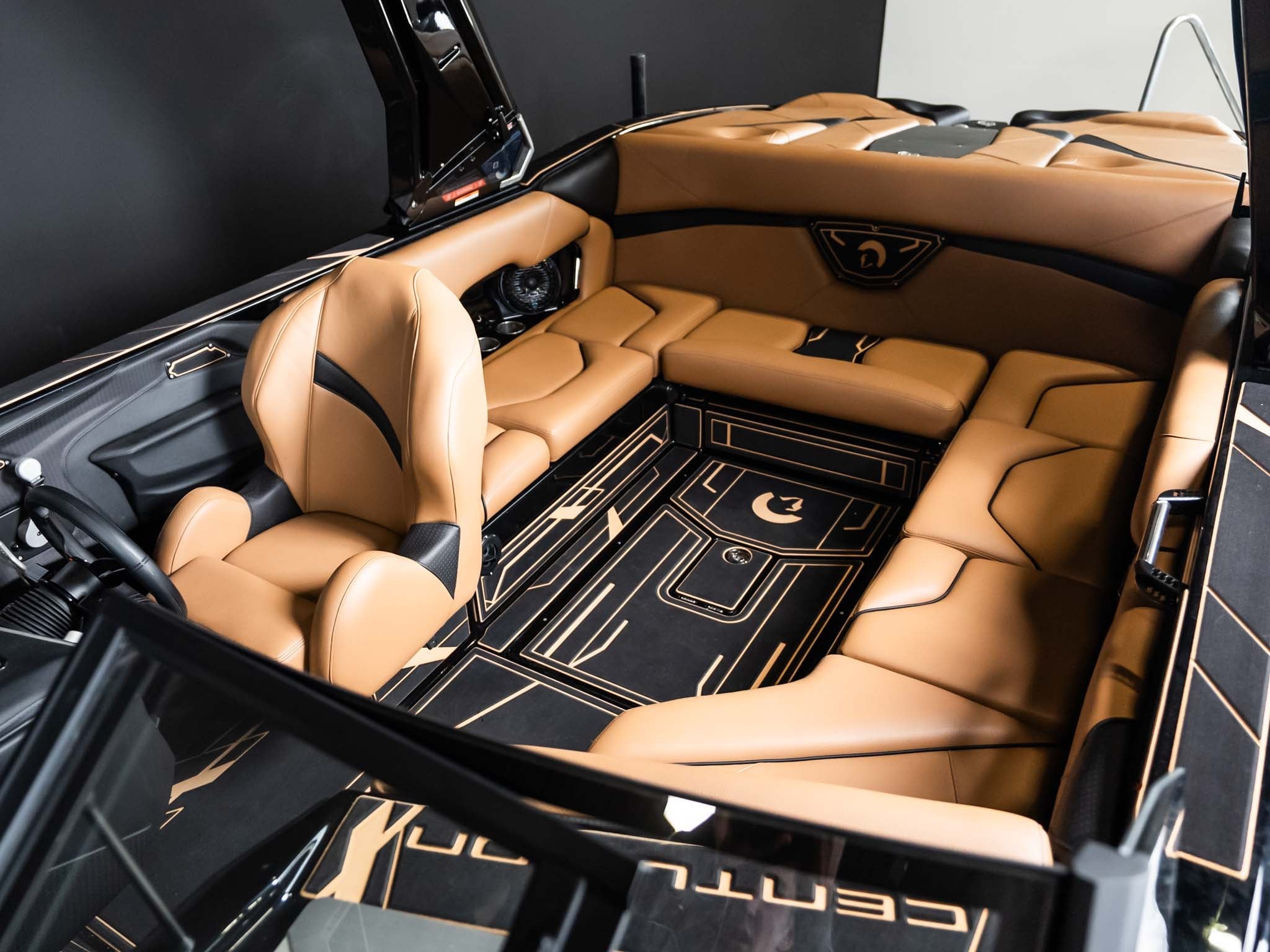 2026 Centurion NV233 - Onyx Black / Black Flake - BoardCo Boats