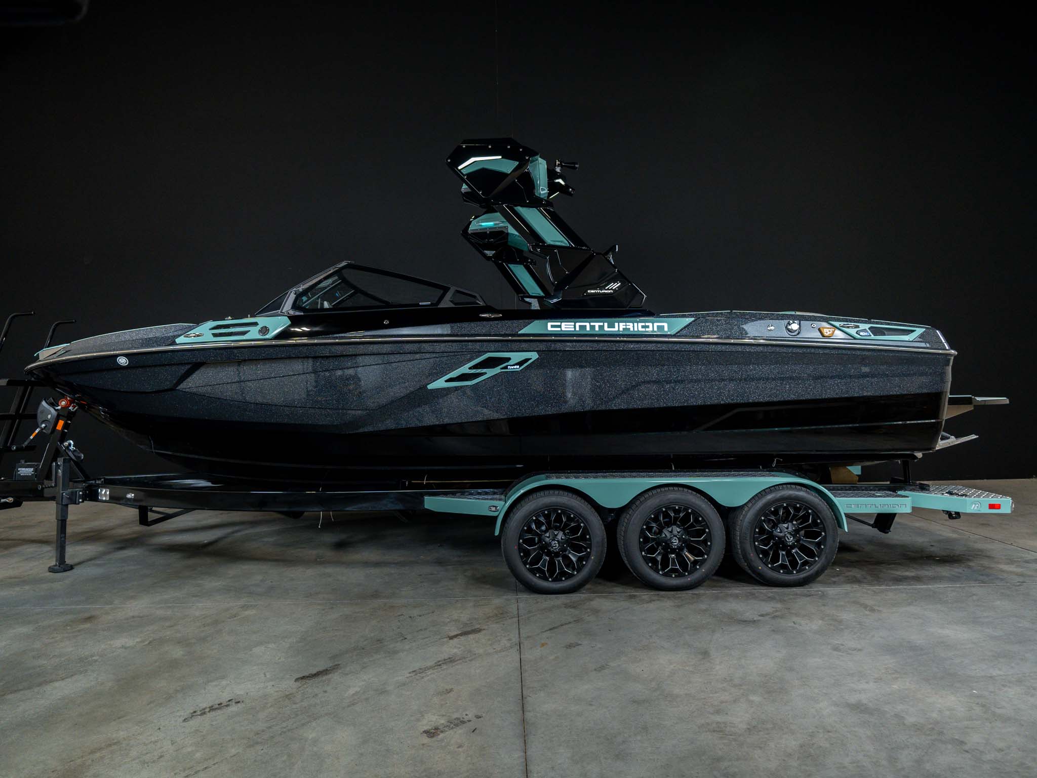 2026 Centurion Ri245 - Black Flake / Spearmint - BoardCo Boats