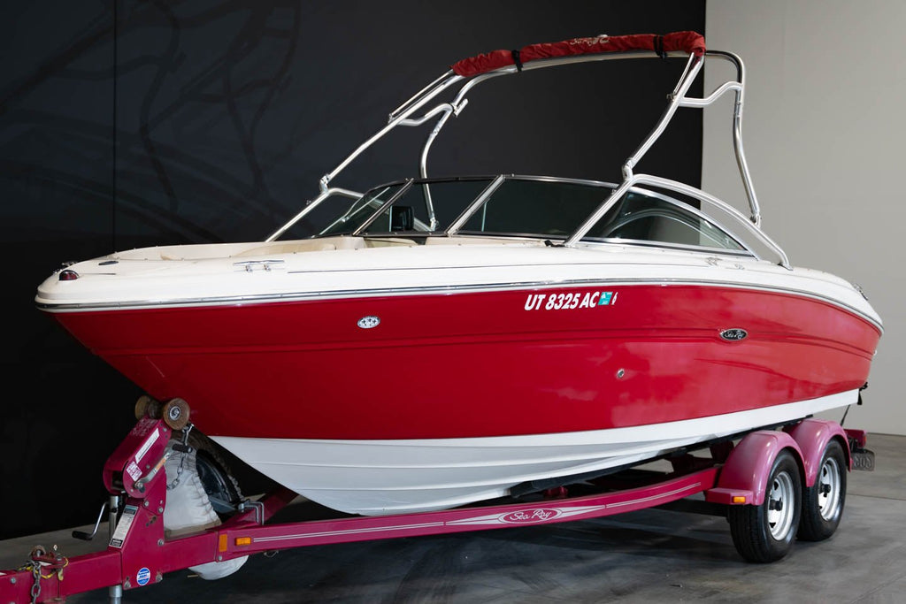 2004 SEA RAY 220 SEL - BoardCo Boats