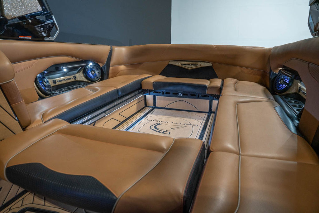 2019 Centurion Ri257 Champagne Flake / Black - BoardCo Boats