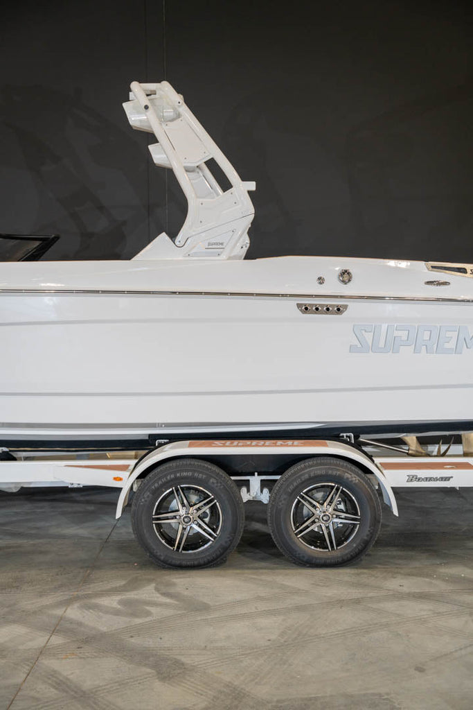 2022 Supreme S220 All White - BoardCo Boats