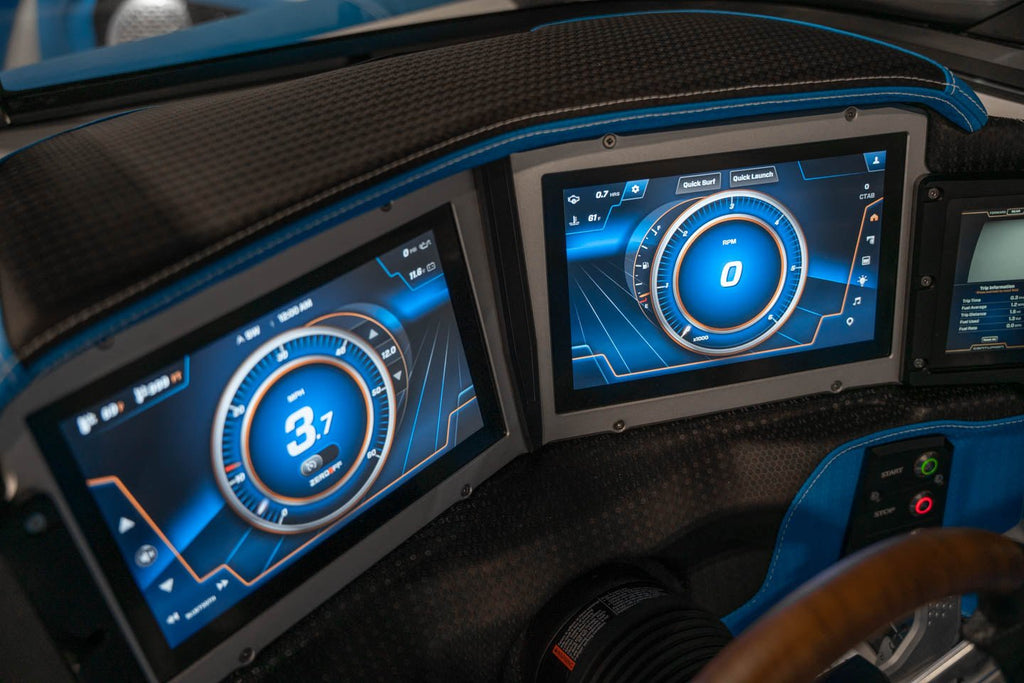 2023 Centurion Ri230 White / Electric Blue - BoardCo Boats