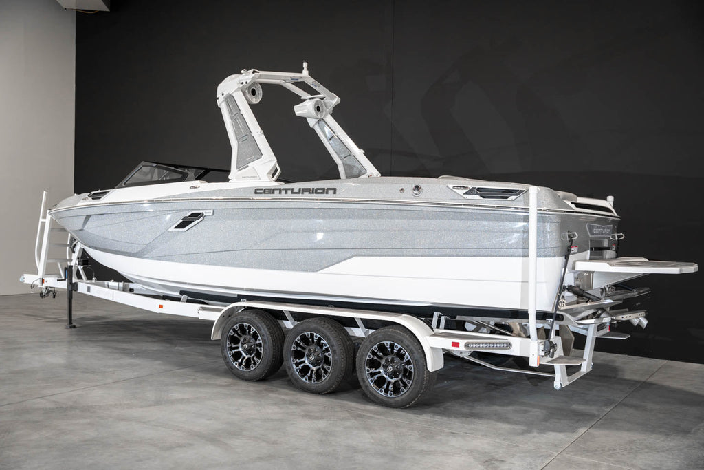 2023 Centurion Ri265 Silver Flake / White - BoardCo Boats