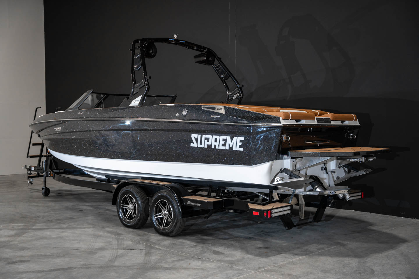 2023 Supreme S240 Black Flake / White - BoardCo Boats